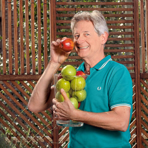 Josema Yuste: 'El teatro es donde mejor estoy. Hice ya mucha tele y ahorré... con permiso de Montoro' Josema Yuste: 'El teatro es donde mejor estoy. Hice ya mucha tele y ahorré... con permiso de Montoro'