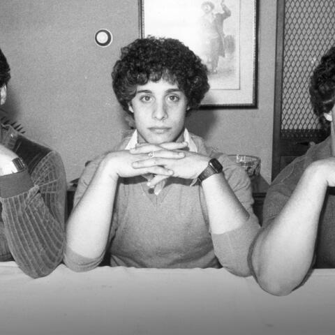 El cruel experimento de los trillizos El cruel experimento de los trillizos