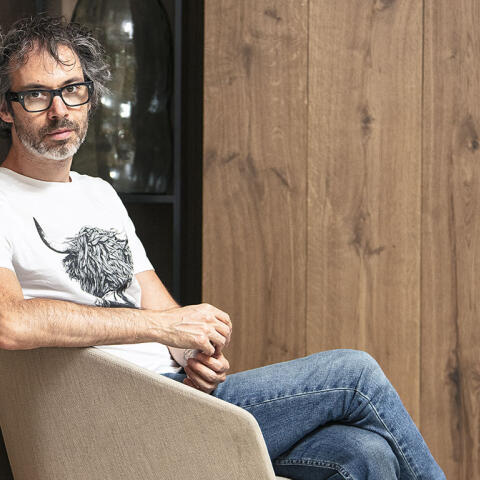 James Rhodes: 'No he perdonado a mi violador. No soy el Dalai Lama' James Rhodes: 'No he perdonado a mi violador. No soy el Dalai Lama'