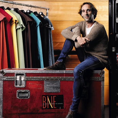 Rubén Olmo: 'Mi madre tuvo que limpiar muchas escaleras para que yo aprendiera a bailar' Rubén Olmo: 'Mi madre tuvo que limpiar muchas escaleras para que yo aprendiera a bailar'