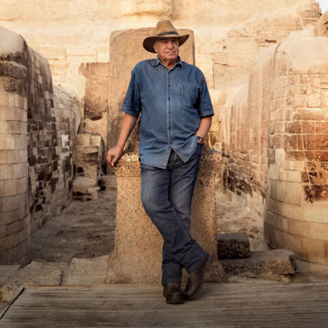 Zahi Hawass: 'Británicos y alemanes son unos ladrones. ¡Nos tienen que devolver la piedra Rosetta y a Nefertiti!' Zahi Hawass: 'Británicos y alemanes son unos ladrones. ¡Nos tienen que devolver la piedra Rosetta y a Nefertiti!'