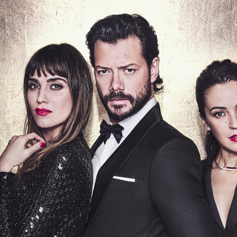 Álvaro Morte: '¿Un 'sex symbol' yo...? ¡Me encanta! Se puede ser un héroe sin ser el más guapo del barrio' Álvaro Morte: '¿Un 'sex symbol' yo...? ¡Me encanta! Se puede ser un héroe sin ser el más guapo del barrio'