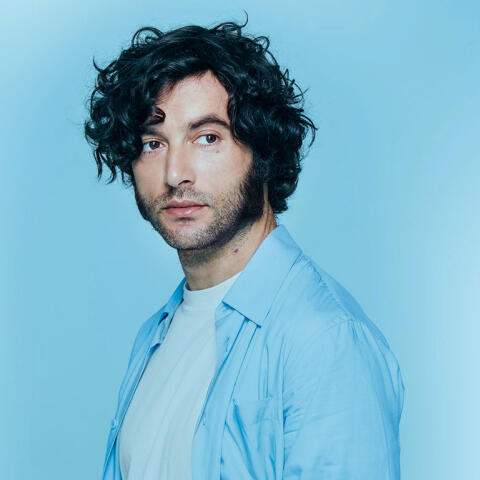 Javier Rey: 'La mayoría de lo que se publica sobre mi vida privada es trola. Pero hasta me divierte' Javier Rey: 'La mayoría de lo que se publica sobre mi vida privada es trola. Pero hasta me divierte'